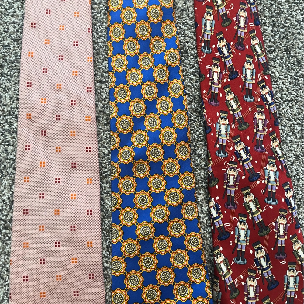 BUNDLE OF THREE TIES MEN